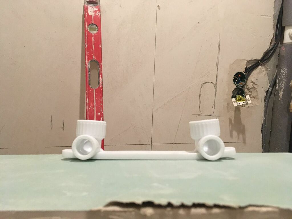 Водорозетка полипропиленовая двойная 20 мм х 1/2 ВР(г) на планке ...