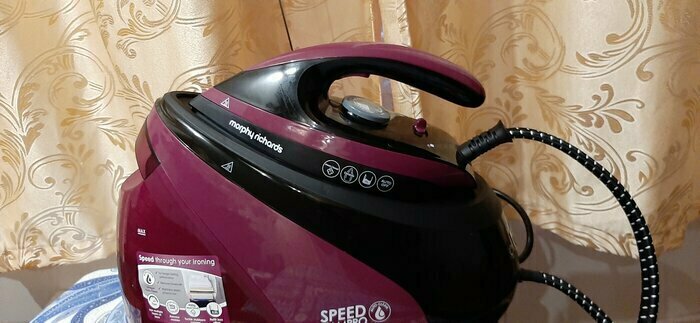 Morphy richards 332102 speed steam pro steam generator store iron