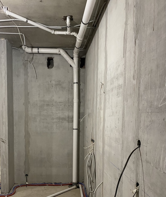 Хомут сантехнический 4\" 110-115 мм оцинкованная сталь со шпилькой и ...