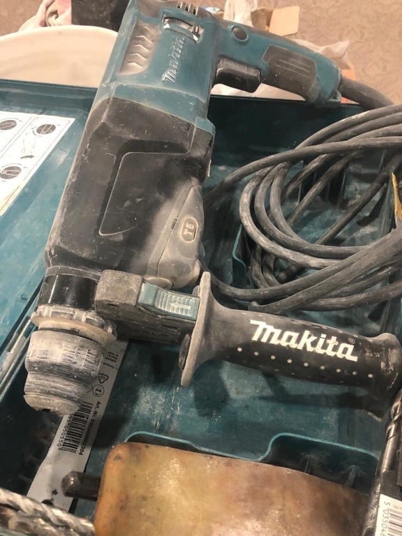 Перфоратор электрический Makita HR2470 780 Вт 2,7 Дж SDS-plus — купить ...