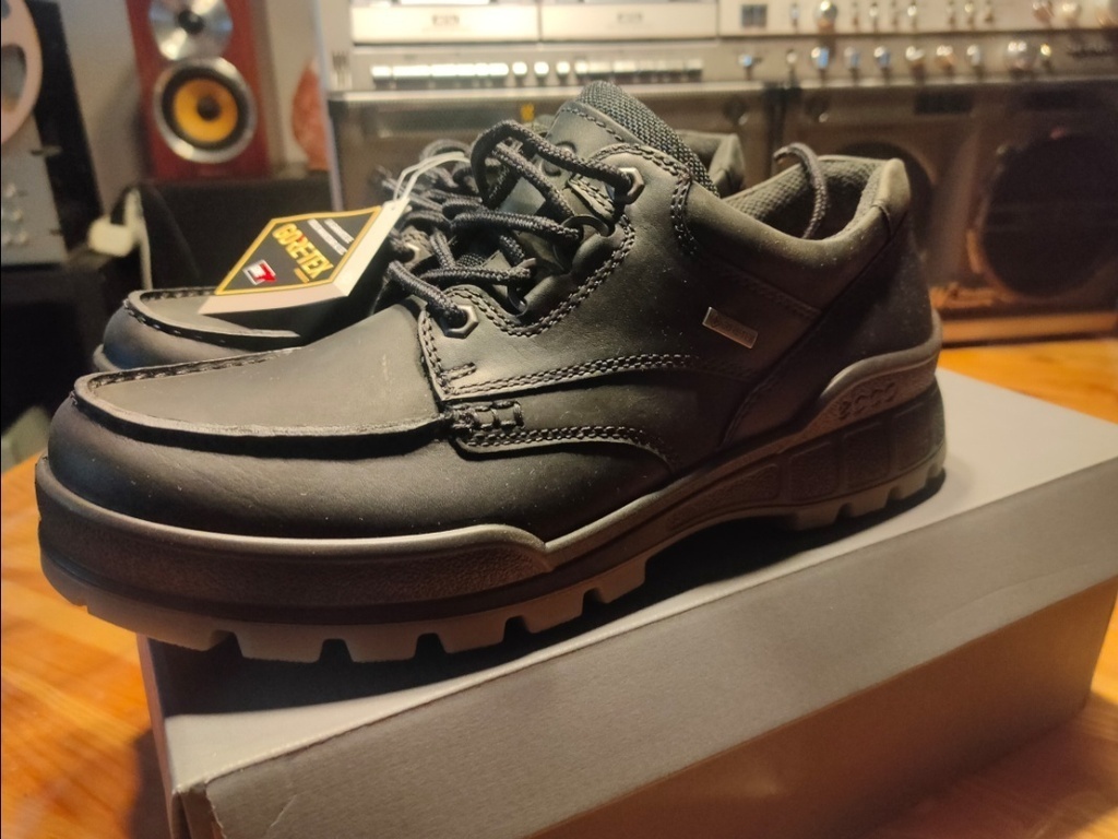 Ecco track cheap 5 green