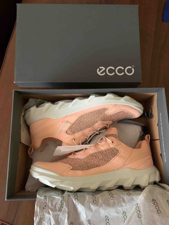 ECCO MX W