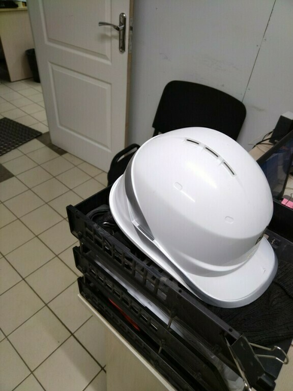 Каска защитная Delta Plus Baseball Diamond V Up белая (DIAM5UPBCFLBS ...
